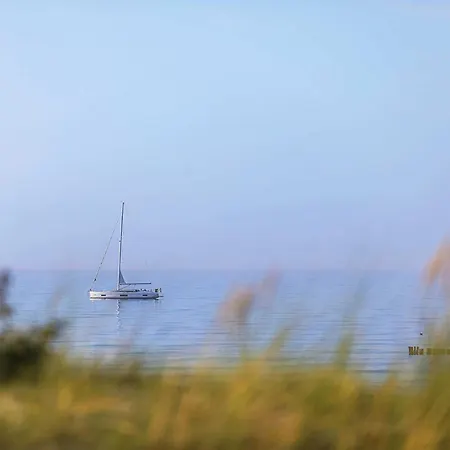 Apartment Sonnenaufgang - Charmante Fuer Paare Und Familien Zwischen Ostsee Und Bodden Wustrow (Fischland)